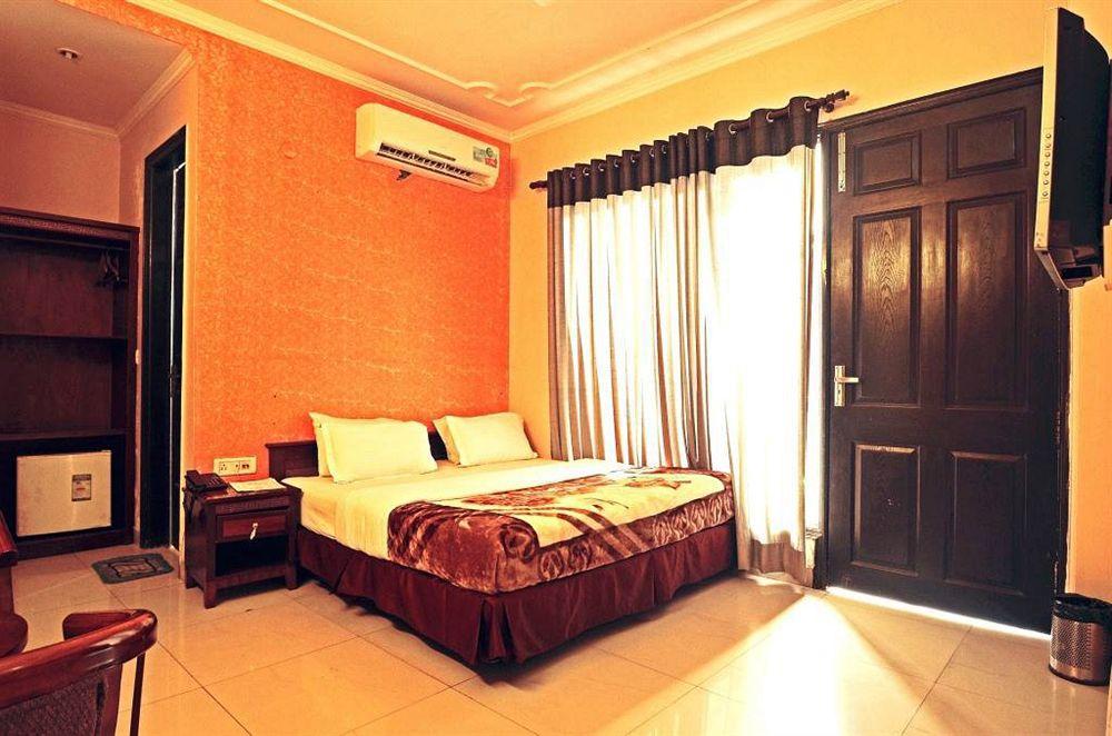 Hotel Sunrise Delhi  Exterior foto
